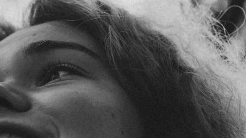 o Trans Resveratrol Gota funciona para rugas e linhas de expressão? para reduzir linhas finas ao redor dos olhos de forma rápida